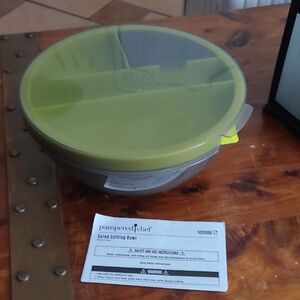 Pampered Chef Salad Cutting Bowl